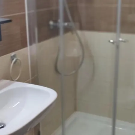 Cosy Central To All Amenities And Very Near The Sea In * 马尔萨斯卡拉