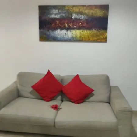 Cosy Central To All Amenities And Very Near The Sea In 公寓 马尔萨斯卡拉
